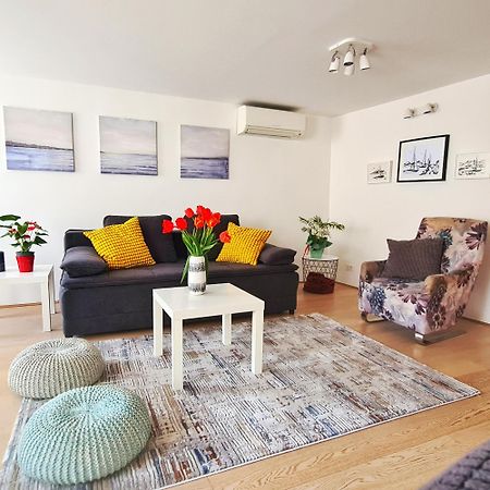 Smilje 2 Apartment Ровин Екстериор снимка