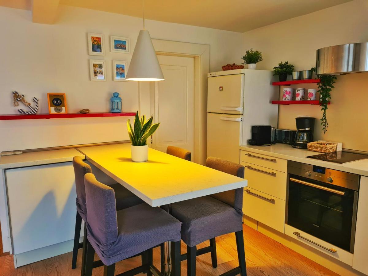 Smilje 2 Apartment Ровин Екстериор снимка
